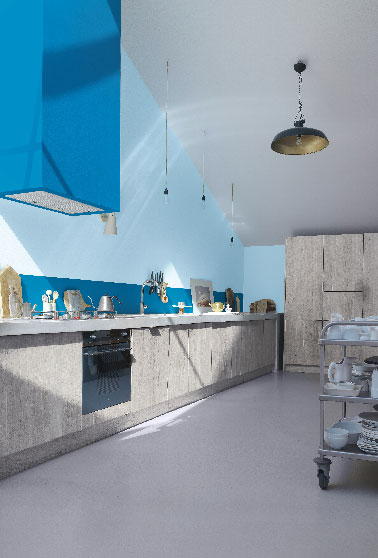  2 tonos de color azul en una cocina asociados con gris claro para una de las paredes, muebles y piso aquí hay una paleta para una cocina moderna.  pintura decorativa y descontaminante Ondi Pur Satin Zolpan 