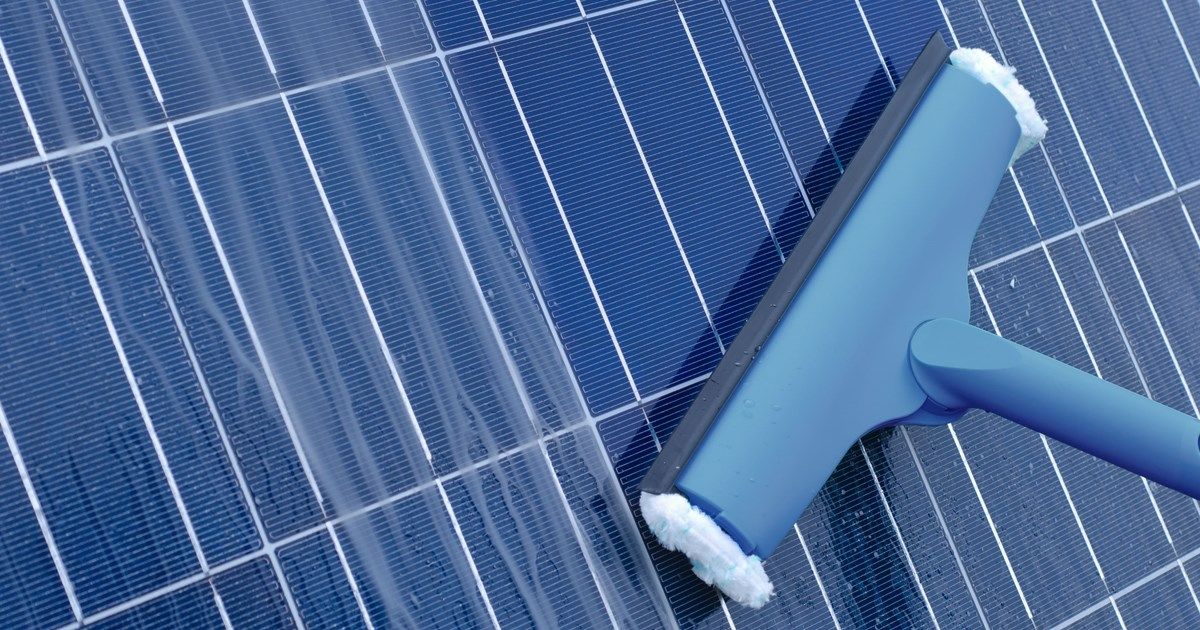 ¿Cómo mantener y limpiar las placas solares?