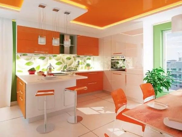 Un diseño diferente con una cocina de color ámbar